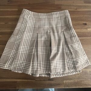 Hollister skater skirt! Soft and super cute!